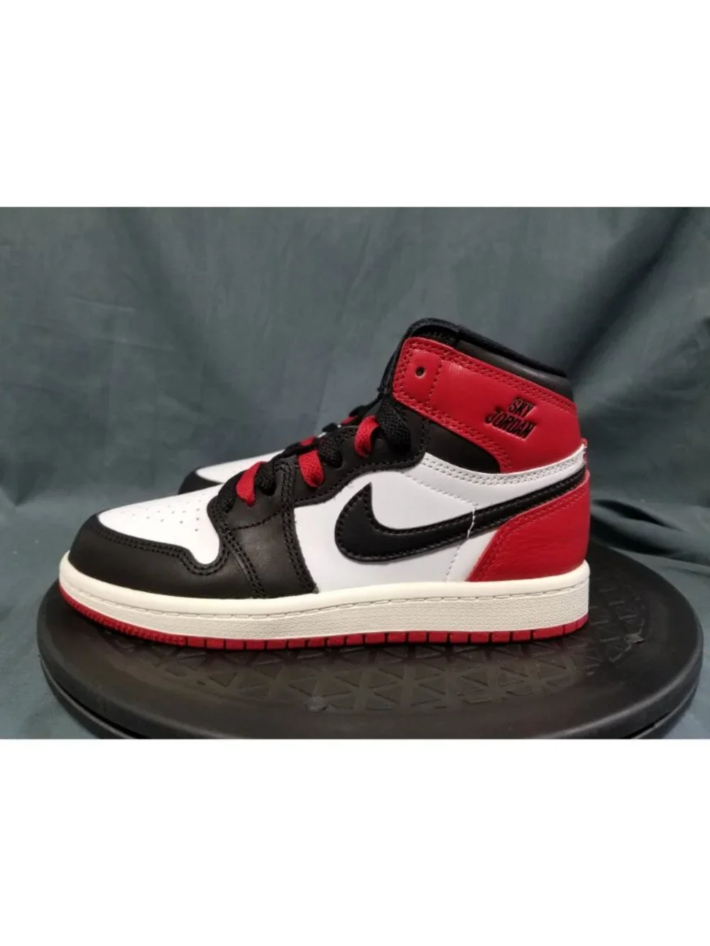 Jordan 1 Retro High OG Black Toe Reimagined DZ5485 106 Men's Size 9 NEW NO BOX!